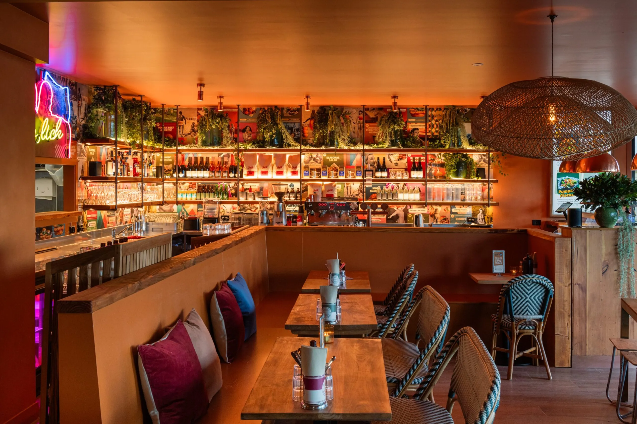 Burger Burger Torbay interior lighting